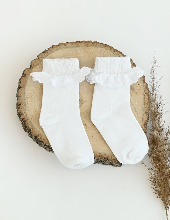  Šventiškos, baltos kūdikių kojinytės su nėrinuku